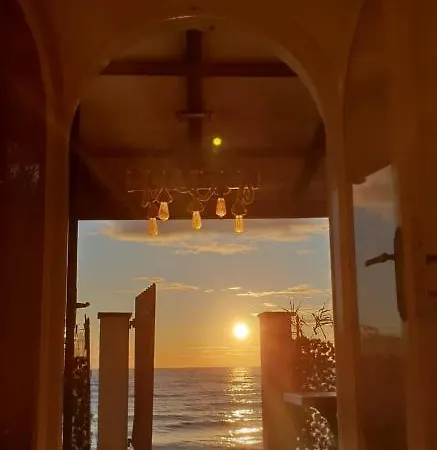 Casina Mare Sulla * 卡波利韦里